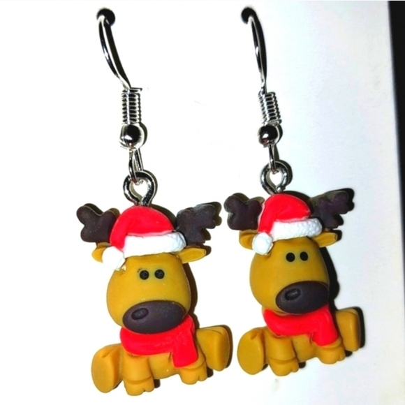 Holiday hand crafted dangle earrings - Picture 2 of 4